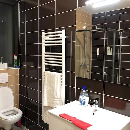 Studio 35 M ,Proche De La Plage Et Centre Ville *
