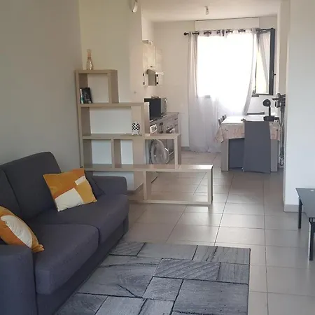 Studio 35 M ,Proche De La Plage Et Centre Ville 公寓